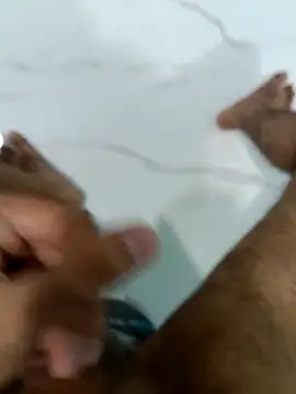 IndianMan0102 在線直播表演