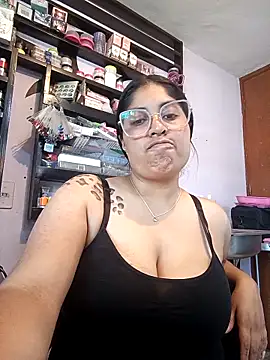 Czat XXX na żywo – Thalisse-Noiir