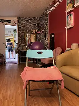 TranSexualJade95 Adlı Modelin Canlı XXX Sohbeti