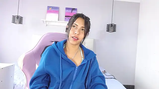 دردشة VelvetRosss الجنسية المباشرة