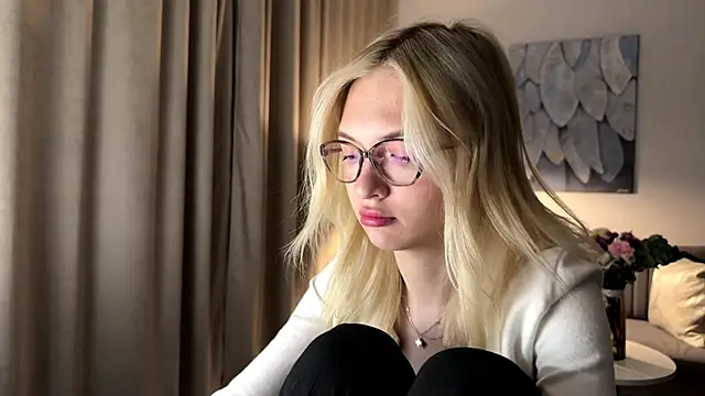 Chat XXX en directo de EvelineMolima