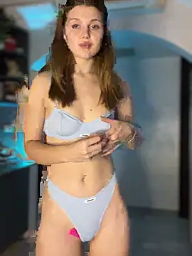 Emaline_Fane Obrolan Langsung XXX