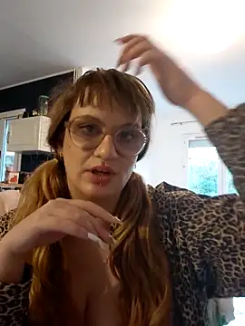 Show de PrincesseMalicia na webcam