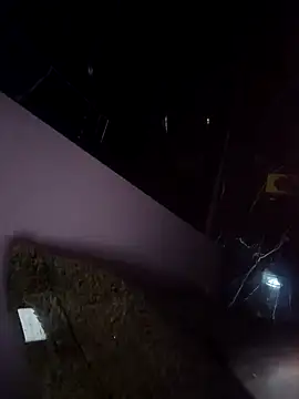 Pokazy przed kamerką – Saddamzaid1985