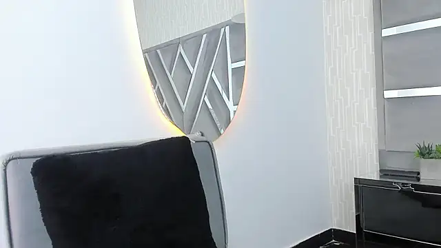 MonzerratBoyer: онлайн-секс-чат