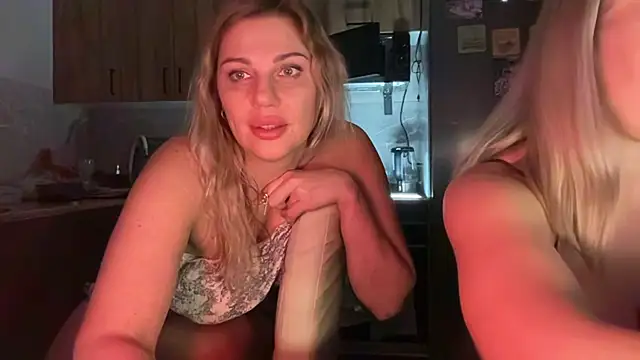 Вебкам-шоу Moniraya