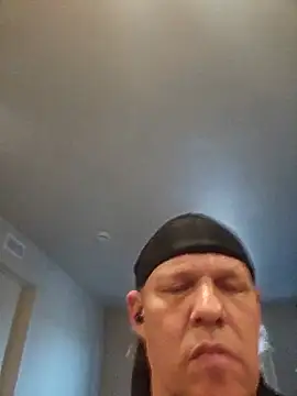 Chat +18 de yourMasterisBored ao vivo