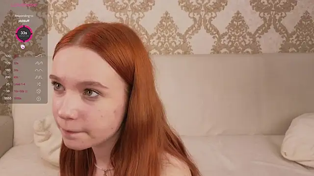 Chat XXX en directo de foxy_bloomm