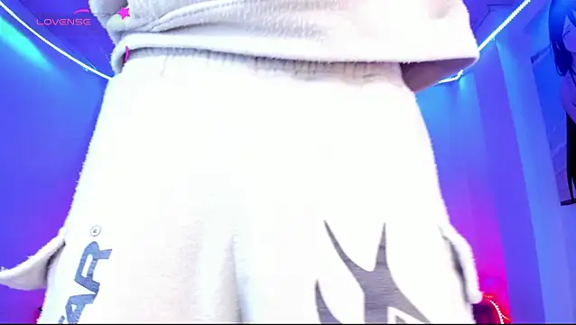 Ethan_Boyyのウェブカメラショー