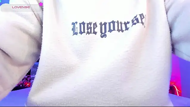 Ethan_BoyyのライブXXXチャット