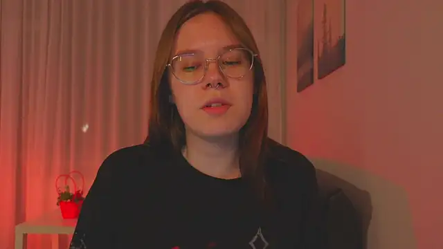 Mia_Luw Obrolan Langsung XXX