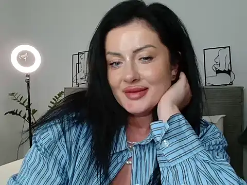 Jasmin0e's Webcam Show