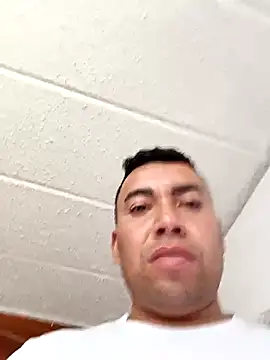 Diego_leon27 Chat XXX in diretta