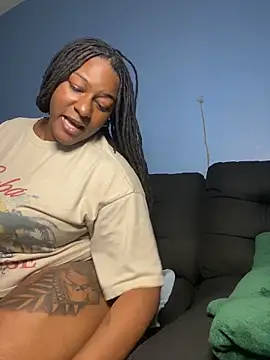 GirthGoddessCoco's Live XXX Chat