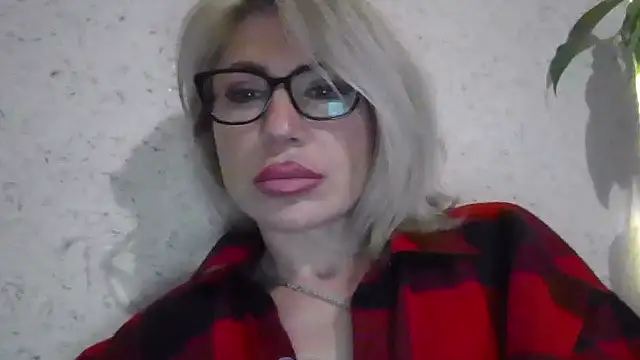 fox_red_lady7 élő XXX-chatje