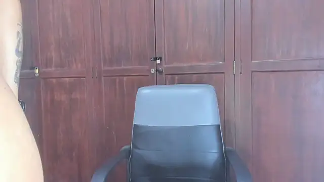 Živý XXX chat Alaia2