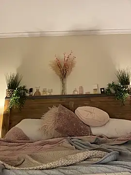 LouiseTswing Webcamshow