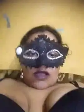 Crushme_cpl's Live XXX Chat