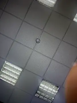 SweetieSinXXX: вебкам-шоу