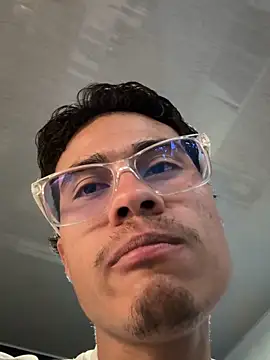 TavoHot_のウェブカメラショー