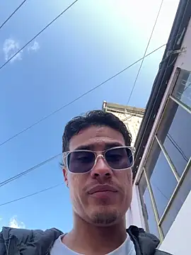 TavoHot_ Adlı Modelin Canlı XXX Sohbeti