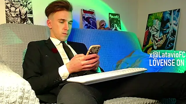 Midnighter_ élő XXX-chatje