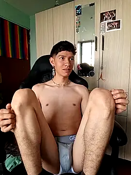 heyy_noah11 Adlı Modelin Web Kamerası Şovu