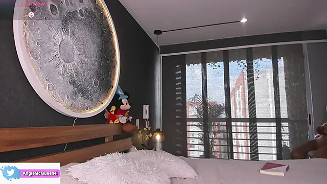 แชท XXX สดของ Sarajames