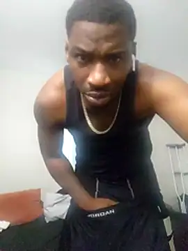 007Giovani élő XXX-chatje