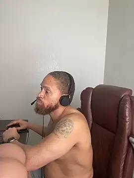 Fathero1timeのライブXXXチャット