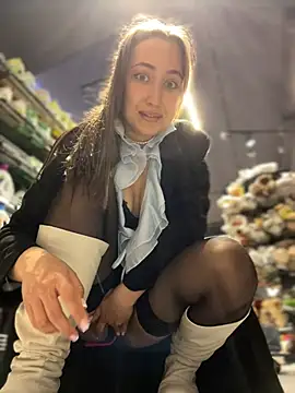 Show modela ICrazyOneIRL na web-kameri