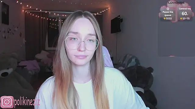 MoonDust's Live XXX Chat