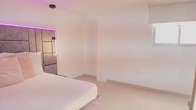 عرض كام Dakota_Megan_69