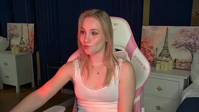 ElaraVoltage Live XXX-chat