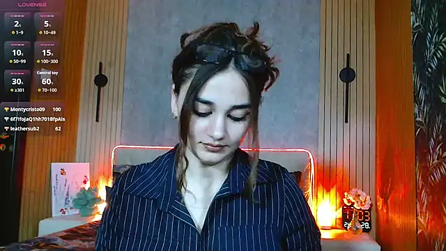 KatarinaHeaven's Live XXX Chat