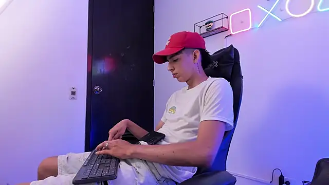 light_eyes_ Webcamshow