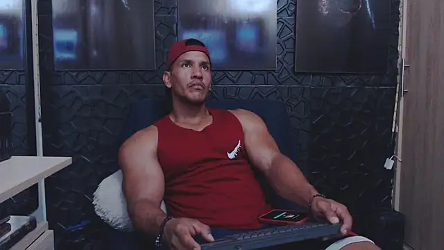 viktor_herrera webcam show