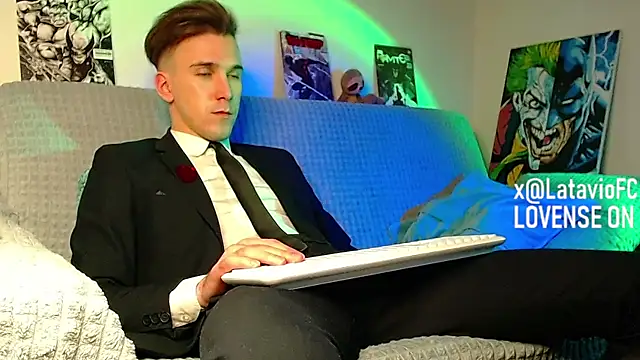 Midnighter_: вебкам-шоу