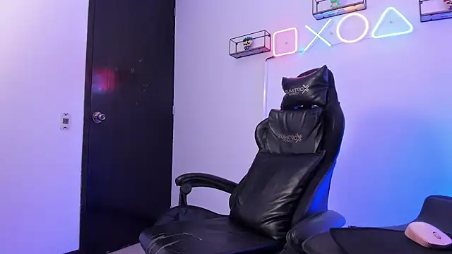 Chat XXX Live light_eyes_