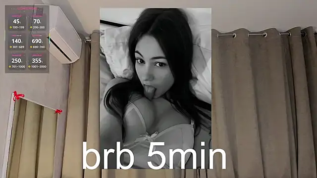 DaynaMacha's Live XXX Chat