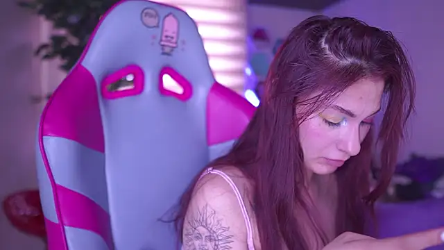 Rebecah_1 Live XXX-chat