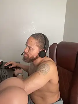 Fathero1time webkamerás műsora