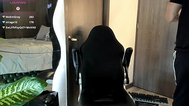 Dimitri_Bass Chat XXX in diretta