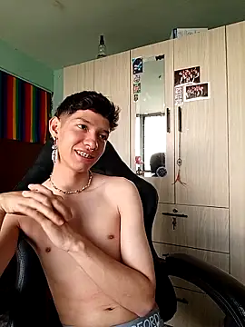 عرض كام heyy_noah11