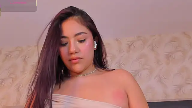 nicolle_pierce Chat XXX live