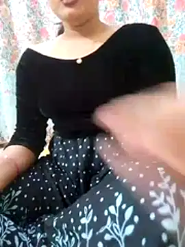 SilverQueen2's Webcam Show