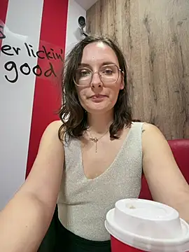 The_SnowwhiteeのライブXXXチャット