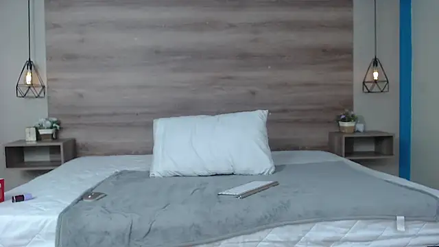 Lili_Lavander's Webcam Show