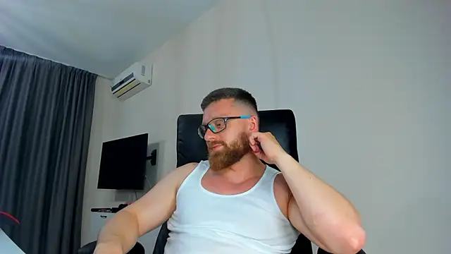 Findom_guy 现场XXX聊天