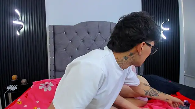 Kenji_n_Rousse ওয়েবক্যাম শো